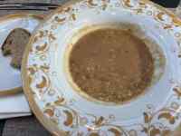 �e�[�u��, �J�b�v, �H�i, �M ���܂܂�Ă���摜

AI �����R���e���c�͌����܂މ\��������܂��B