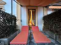 ����, ����, �e�[�u��, �֎q ���܂܂�Ă���摜

AI �����R���e���c�͌����܂މ\��������܂��B