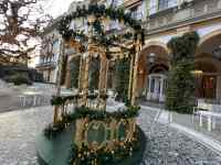 ����, ���O, �X�g���[�g, ���v ���܂܂�Ă���摜

AI �����R���e���c�͌����܂މ\��������܂��B