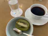 �M�̏�ɂ���R�[�q�[

AI �����R���e���c�͌����܂މ\��������܂��B