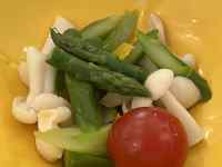 �e�[�u���̏�ɂ��鐔��ނ̖��

AI �����R���e���c�͌����܂މ\��������܂��B