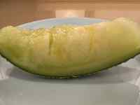 �H�i, �t���[�c, �e�[�u��, ���� ���܂܂�Ă���摜

AI �����R���e���c�͌����܂މ\��������܂��B