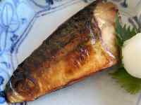 �H�i, ����, �e�[�u�� ���܂܂�Ă���摜

AI �����R���e���c�͌����܂މ\��������܂��B