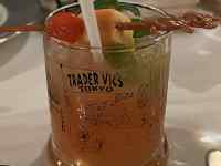 �K���X�̃R�b�v�ɓ��������ݕ�

AI �����R���e���c�͌����܂މ\��������܂��B