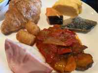 �M�̏�̐H�ו�

AI �����R���e���c�͌����܂މ\��������܂��B