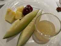 �M�̏�ɂ���t���[�c

AI �����R���e���c�͌����܂މ\��������܂��B