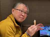 �����Ă���j��

AI �����R���e���c�͌����܂މ\��������܂��B