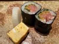 �H�i, �e�[�u��, ����, �T���h�C�b�` ���܂܂�Ă���摜

AI �����R���e���c�͌����܂މ\��������܂��B