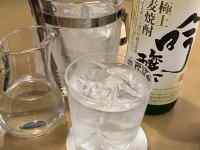 �K���X�̕r

AI �����R���e���c�͌����܂މ\��������܂��B