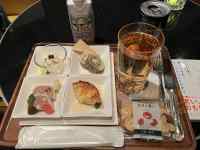 �H�i, �e�[�u��, ����, �M ���܂܂�Ă���摜

AI �����R���e���c�͌����܂މ\��������܂��B