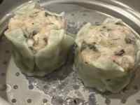 �M�̏�ɂ���H�ו�

AI �����R���e���c�͌����܂މ\��������܂��B