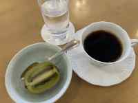 �M�̏�ɂ���R�[�q�[

AI �����R���e���c�͌����܂މ\��������܂��B