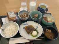 �e�[�u���̏�ɂ��邢���ȐH�ו�

AI �����R���e���c�͌����܂މ\��������܂��B