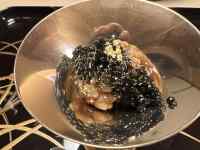 �H�i, �e�[�u��, �M, �{�E�� ���܂܂�Ă���摜

AI �����R���e���c�͌����܂މ\��������܂��B