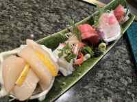 �H�i, �T���h�C�b�`, �T���_, �e�[�u�� ���܂܂�Ă���摜

AI �����R���e���c�͌����܂މ\��������܂��B