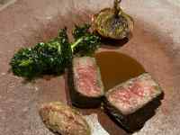 �H�i, �e�[�u��, ����, �M ���܂܂�Ă���摜

AI �����R���e���c�͌����܂މ\��������܂��B