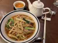 �e�[�u���̏�ɂ���X�[�v

AI �����R���e���c�͌����܂މ\��������܂��B