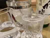 �K���X�̃R�b�v

AI �����R���e���c�͌����܂މ\��������܂��B