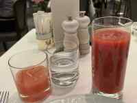 �K���X�̃R�b�v�ɓ��������ݕ�

AI �����R���e���c�͌����܂މ\��������܂��B