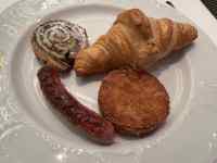 �M�̏�̐H�ו�

AI �����R���e���c�͌����܂މ\��������܂��B