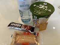 �H�i, �e�[�u�� ���܂܂�Ă���摜

AI �����R���e���c�͌����܂މ\��������܂��B