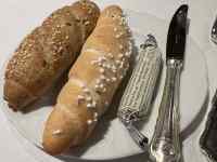 �M�̏�̐H�ו�

AI �����R���e���c�͌����܂މ\��������܂��B