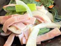 ���Ɩ�؂̃T���h�C�b�`

AI �����R���e���c�͌����܂މ\��������܂��B