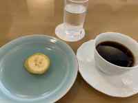 �M�̏�ɂ���R�[�q�[

AI �����R���e���c�͌����܂މ\��������܂��B