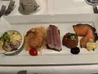 �H�i, �g���C, ��, ���� ���܂܂�Ă���摜

AI �����R���e���c�͌����܂މ\��������܂��B