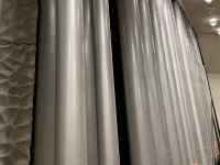 �I���K��, �J�[�e�� ���܂܂�Ă���摜

AI �����R���e���c�͌����܂މ\��������܂��B