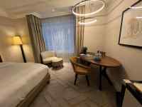 �x�b�h�̂��镔��

AI �����R���e���c�͌����܂މ\��������܂��B