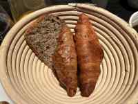 �M, �H�i, �e�[�u��, �� ���܂܂�Ă���摜

AI �����R���e���c�͌����܂މ\��������܂��B