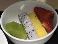 �{�E���̒��ɓ����Ă���H�ו�

AI �����R���e���c�͌����܂މ\��������܂��B