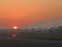 �[�������ދ�

AI �����R���e���c�͌����܂މ\��������܂��B