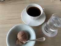 �J�b�v, �R�[�q�[, �e�[�u��, �H�i ���܂܂�Ă���摜

AI �����R���e���c�͌����܂މ\��������܂��B