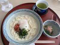 �M�̏�ɂ���X�[�v

AI �����R���e���c�͌����܂މ\��������܂��B