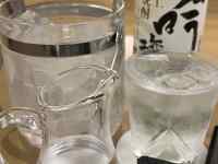 �J�b�v, �e�[�u��, �H�i, �K���X ���܂܂�Ă���摜

AI �����R���e���c�͌����܂މ\��������܂��B