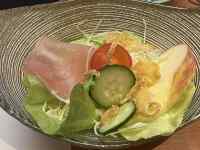 �M�̏�̐H�ו�

AI �����R���e���c�͌����܂މ\��������܂��B