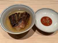 �e�[�u��, �J�b�v, �H�i, �R�[�q�[ ���܂܂�Ă���摜

AI �����R���e���c�͌����܂މ\��������܂��B