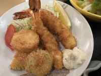 �M�ɐ���ꂽ�H�ו�

AI �����R���e���c�͌����܂މ\��������܂��B