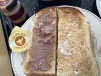 �M�̏�ɒu���ꂽ�p��

AI �����R���e���c�͌����܂މ\��������܂��B