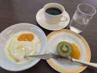 �M�̏�ɂ���R�[�q�[

AI �����R���e���c�͌����܂މ\��������܂��B