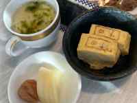 �M�̏�̐H�ו��ƈ��ݕ�

AI �����R���e���c�͌����܂މ\��������܂��B