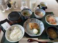 �e�[�u���̏�ɂ��邢���ȐH�ו�

AI �����R���e���c�͌����܂މ\��������܂��B