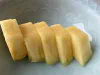 �H�i, �t���[�c ���܂܂�Ă���摜

AI �����R���e���c�͌����܂މ\��������܂��B